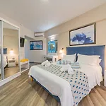 Bio & Hotel